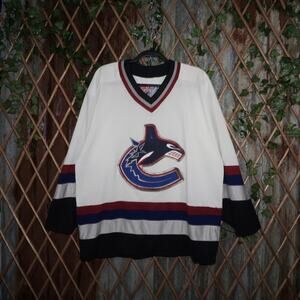 Large - Vintage Y2K Vancouver Canucks ccm nhl hockey jersey